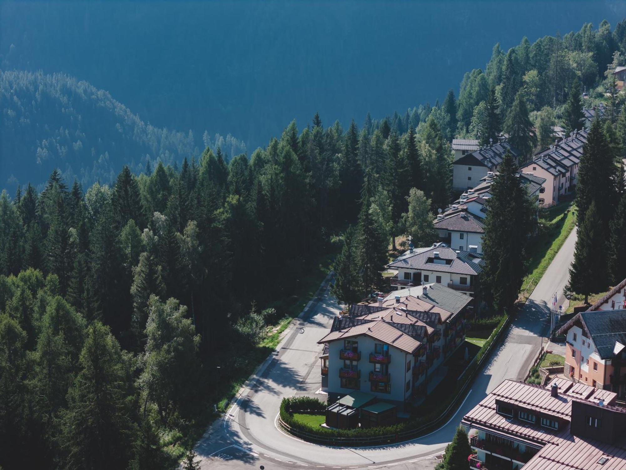 Hotel Fantelli Folgarida Exterior foto